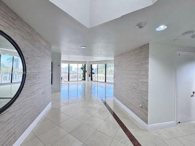 2000 Island Blvd APT 606