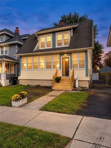 147 Clifton Pl