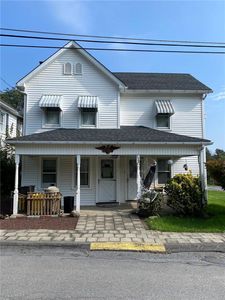 Property at 138 Sanders Rd, Pen Argyl, PA