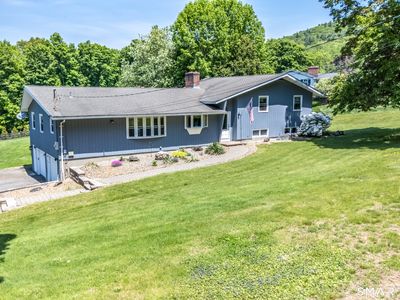 19 Sky Ridge Drive