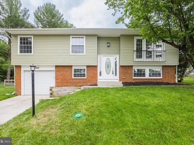 5444 Wolf River Ln