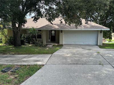 10 SUNNYSIDE DRIVE