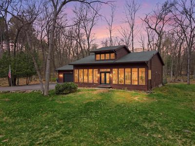 E2425 LAMPLIGHTER LANE