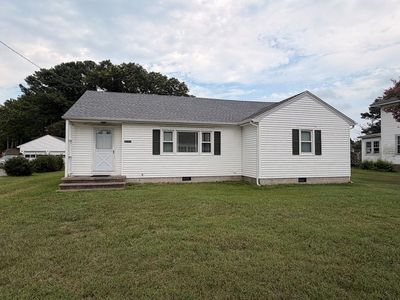 3097 Main St