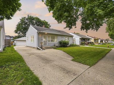 159 W Armour AVENUE