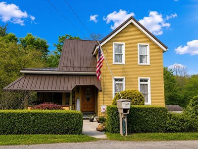 1329 Hancock Ave