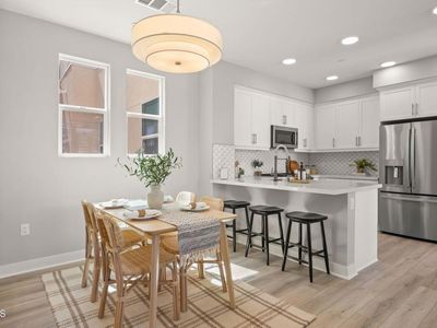 1260 E Thompson Blvd #101