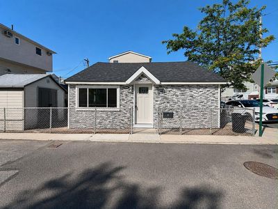 11 Ivan Ct