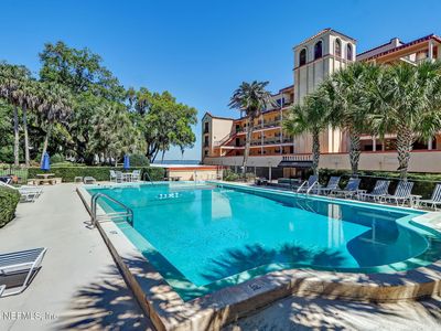 2199 ASTOR Street #302