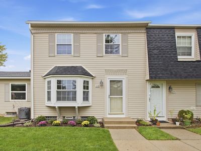 275 Lake Village Dr