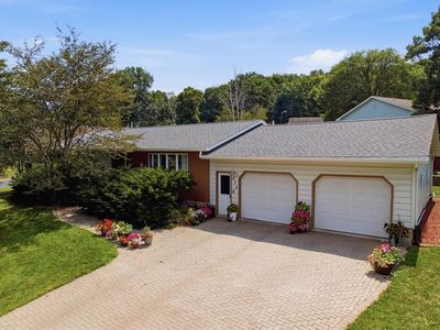675 Oak Lane DRIVE