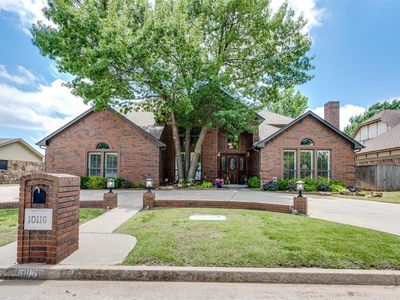 10116 Thompson Ave