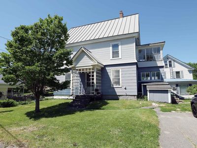 3 Grand Street