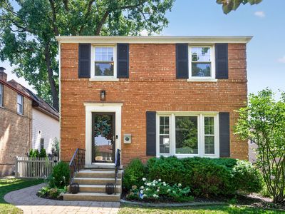 221 N Chester Ave
