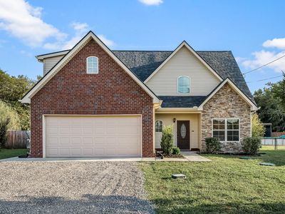 911 Winding Branch Dr