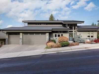 1153 E Wandermere Estates Ln