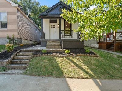417 W 16th St