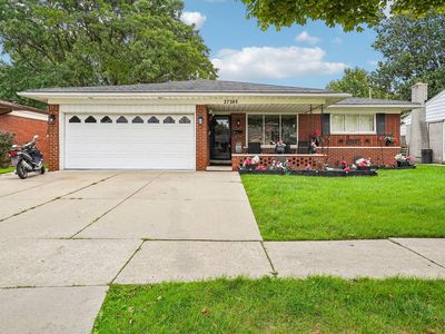 27248 Newport Dr