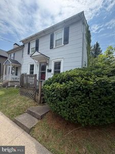 284 W State St