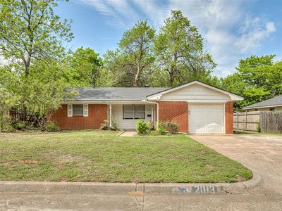 2013 Hardy Dr