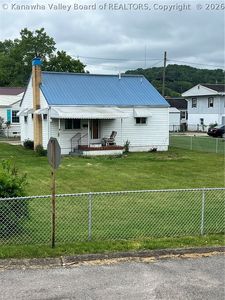 401 Walnut St