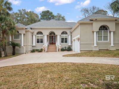 305 Clubhouse Dr