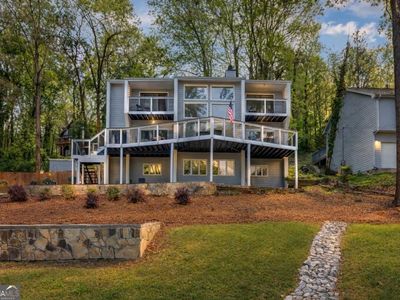 8515 Lake Dr