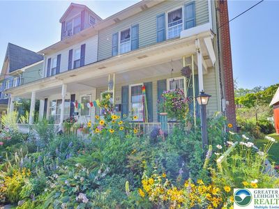 12 E North St
