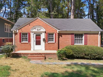812 W Markham Ave