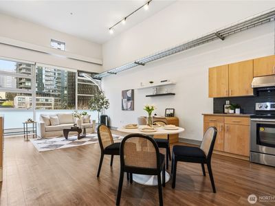 2015 Terry Avenue #406