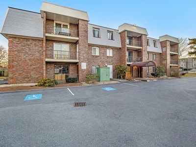 15 Oak Neck Rd #11