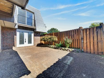 230 Cedarwood Ln