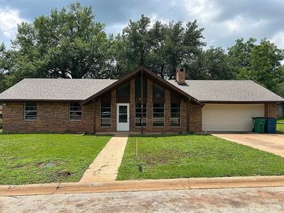705 N Sherwood Dr