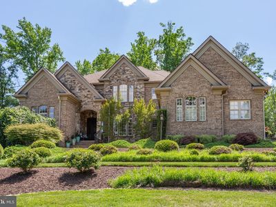 6 Delahay Dr