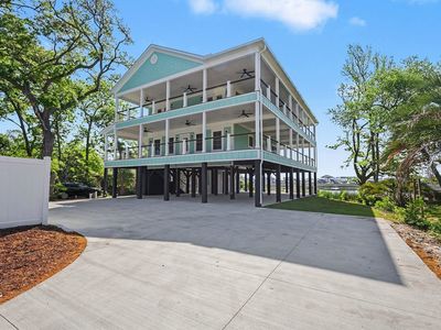 600 Elizabeth Dr.