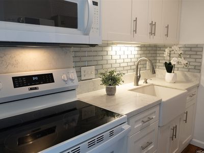 2121 Algaroba St APT 707