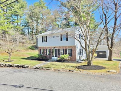 8 Wolf Hill Rd