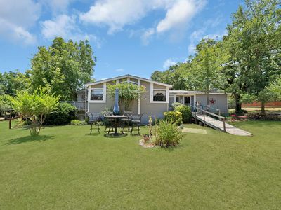 301 W Bethesda Rd