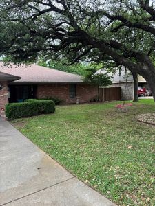1809 N Cypress Ave