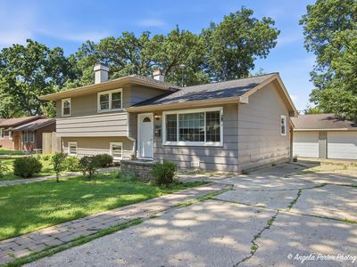 360 Hickory Dr