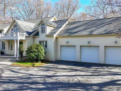 40 Suffolk Way