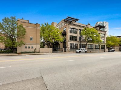 1525 S Michigan Ave APT 107
