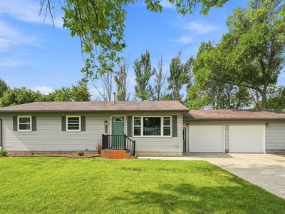 916 Birch Ave W