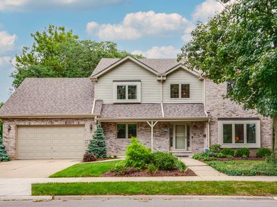 1130 New Trier Ct