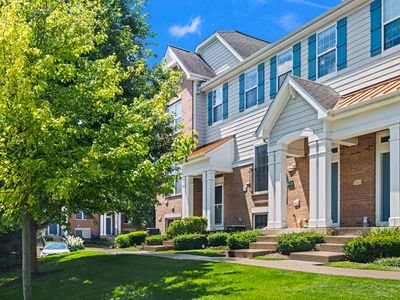 105 Arcadia Ln