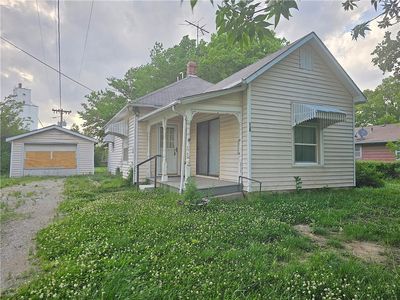 Property at 112 S Kallock St, Richmond, KS
