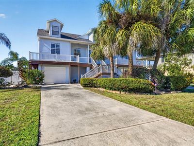 821 Blue Heron Blvd