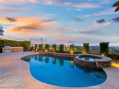 1672 Sunset View Dr