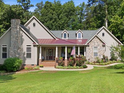 104 Flat Rock Ct