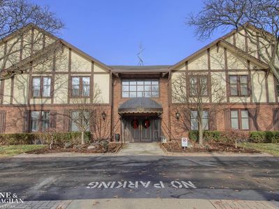 Property at 1750 Vernier Rd APT 22, Grosse Pointe Woods, MI